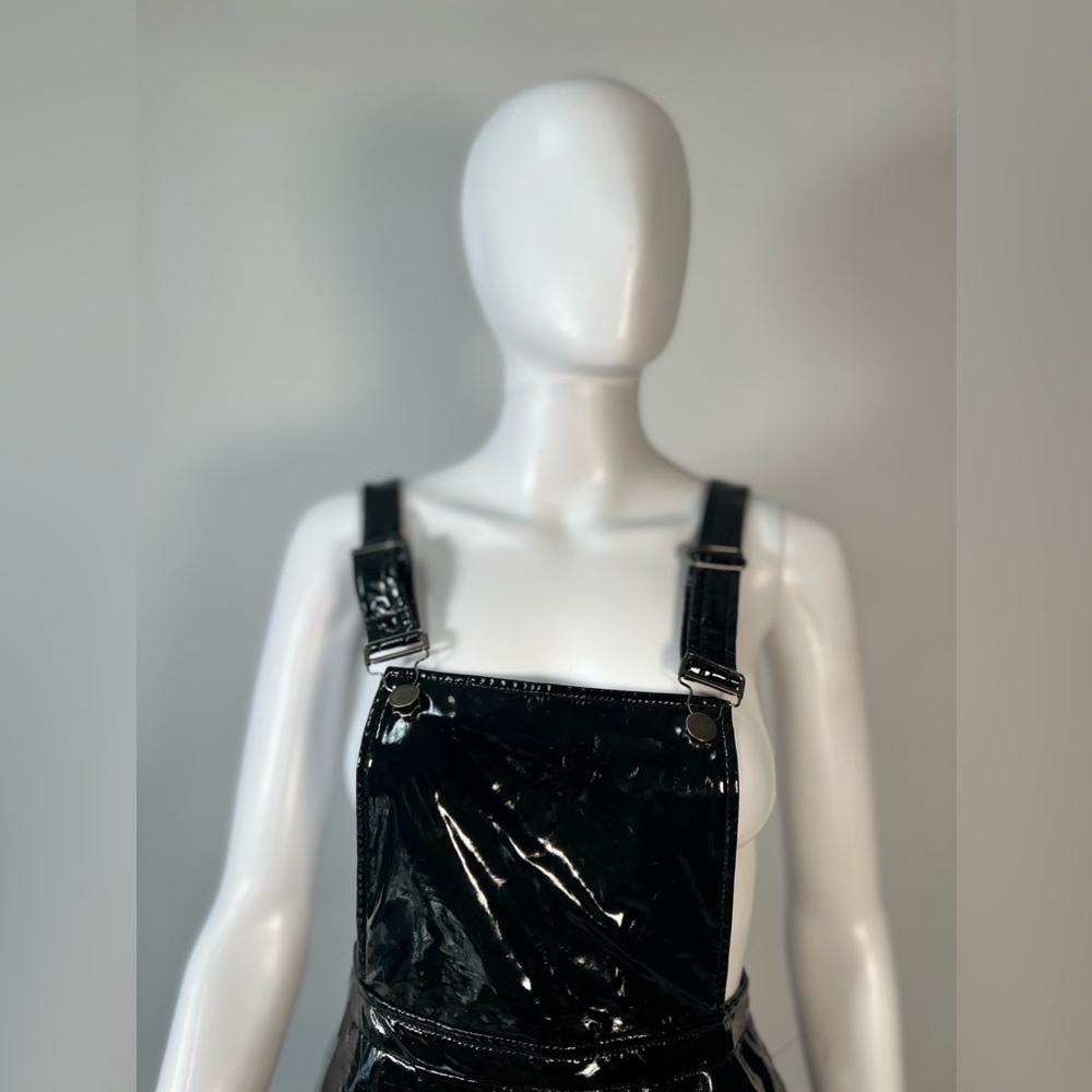 Hot topic - Picture 4 of 16